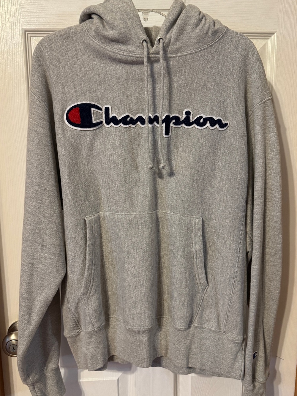 Champion Men's Gray Logo Hoodie Sweater Size Medium Unisex